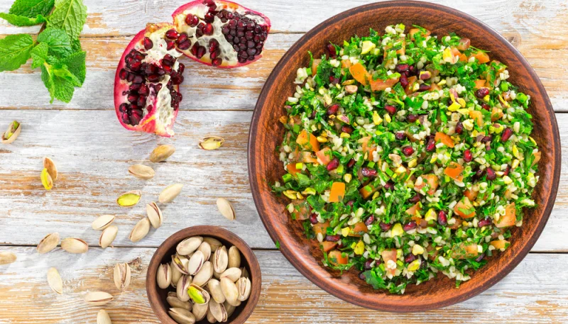 Salade printanière au boulgour et petits légumes