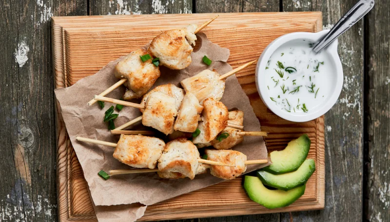 Brochettes dinde avocat