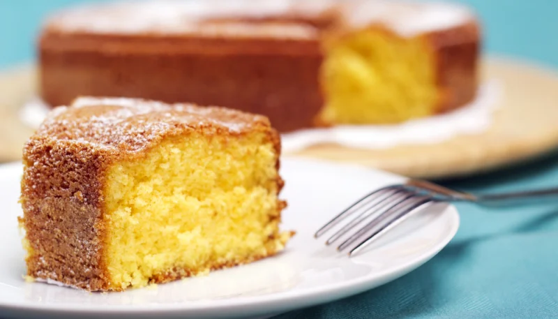 Gâteau moelleux au pamplemousse rose