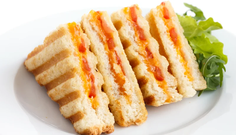 Sandwich au jambon cru et tapenade