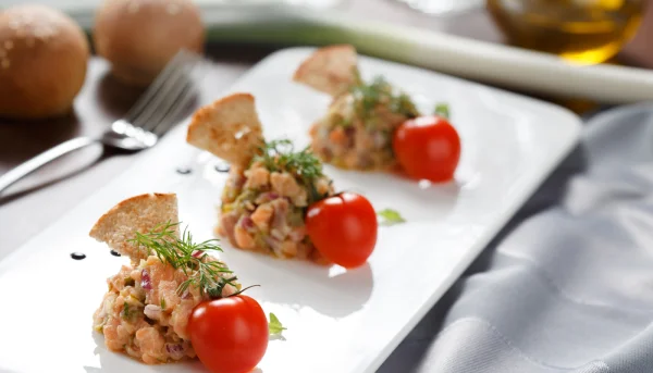 Tartare de thon aux pommes