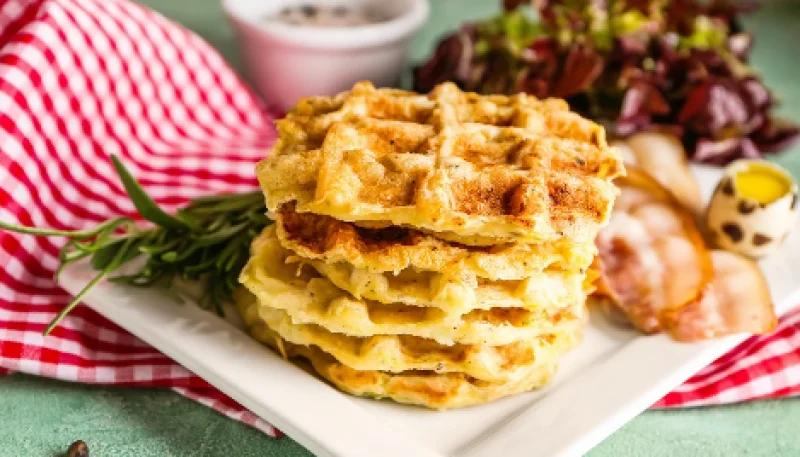 Gaufres bruxelloises au Maroilles et lardons