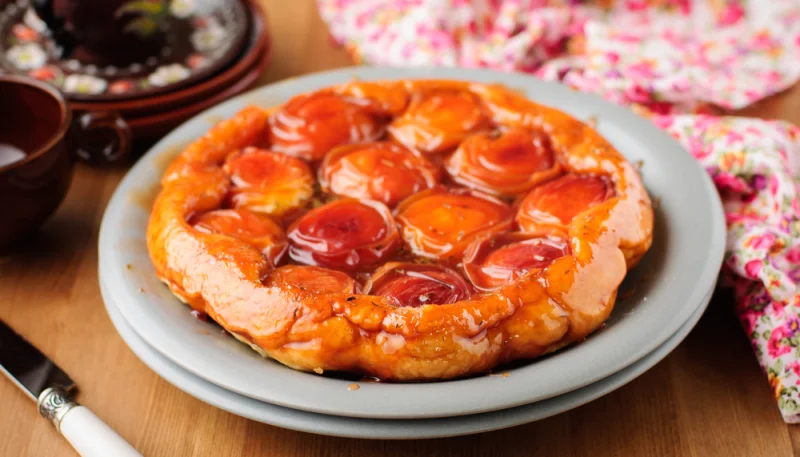 Tarte tatin aux pêches jaunes