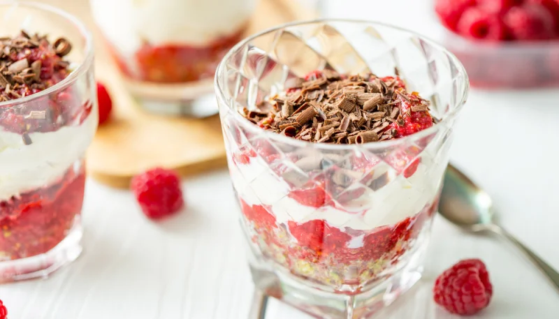 Tiramisu aux framboises au cacao