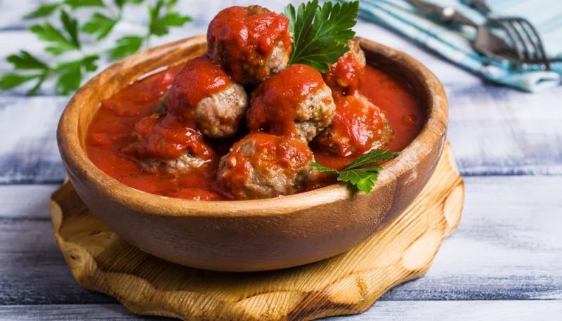 Boulettes de bœuf à la sauce tomate