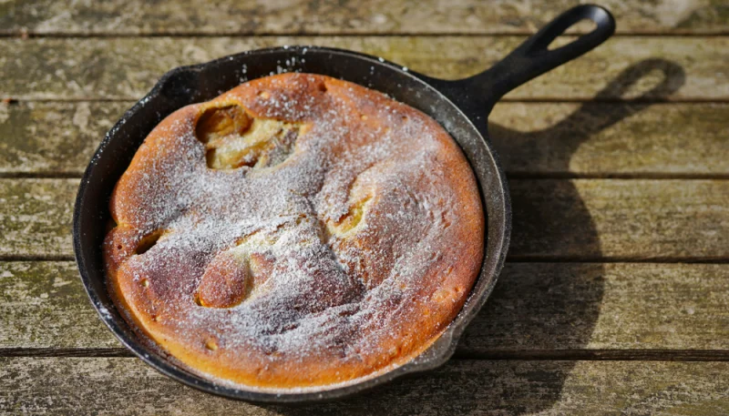 Clafoutis aux pommes et beurre salé