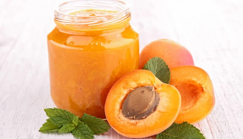 Compote de pêches et abricots