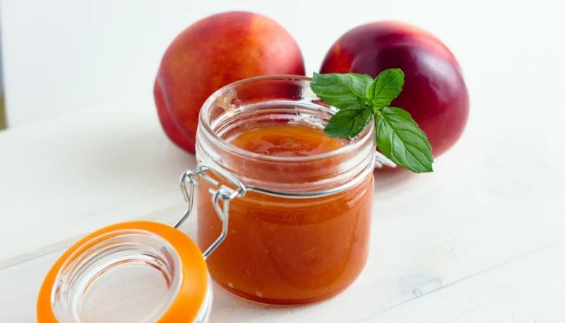 Confiture nectarines menthe