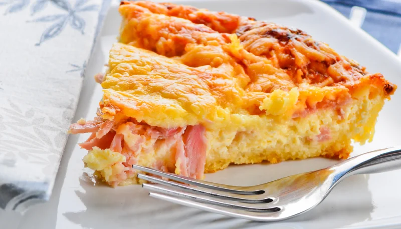 Quiche sans pâte aux oignons et jambon