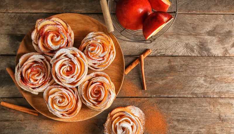 Roses aux pommes à la cannelle
