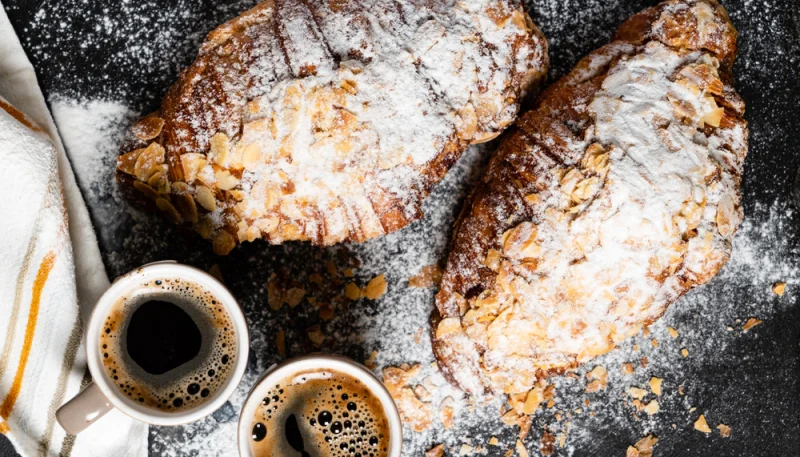 Croissants aux amandes