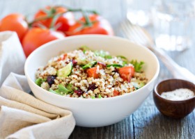 Salade santé légumes au quinoa