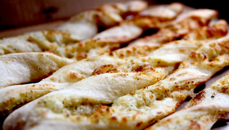 Torsades de pesto et parmesan