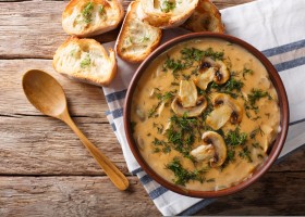 Velouté crémeux de champignons de Paris
