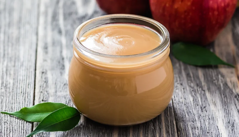 Compote de pommes châtaignes et amandes