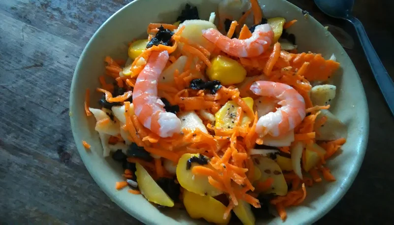 Salade automnale aux crevettes