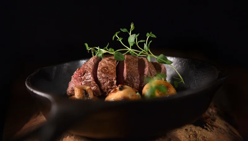 Filet de chevreuil et pommes au calvados