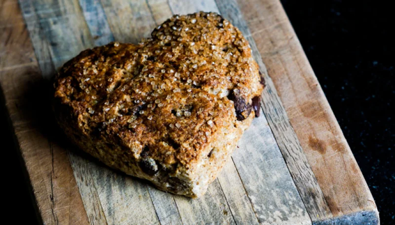 Gâteau aux pépites de chocolat et noix de coco
