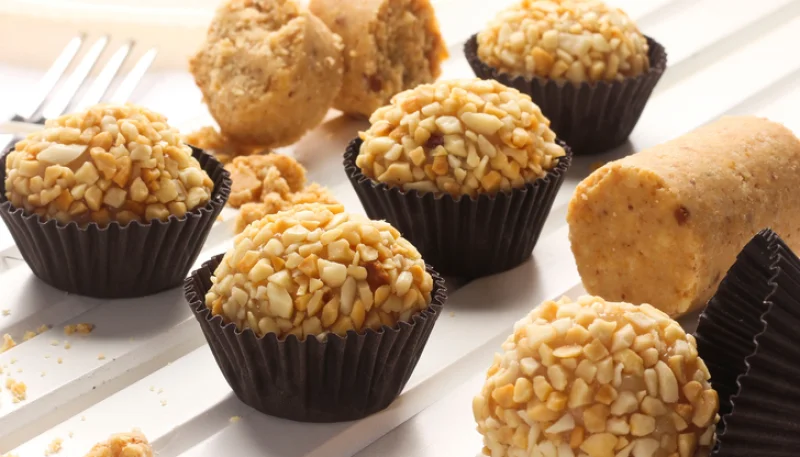 Bouchées à la nougatine