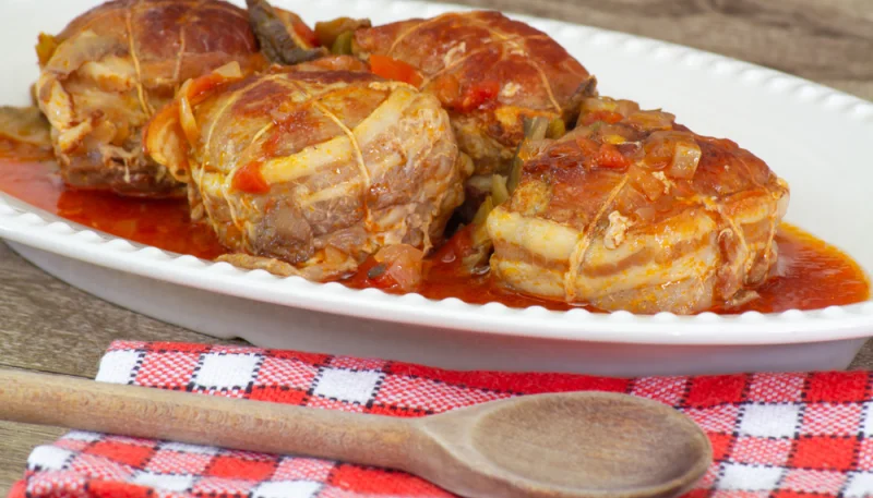 Paupiettes de porc au jambon cru et poivrons