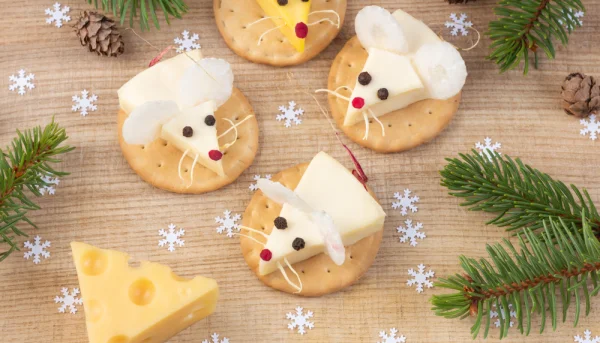 Petites souris de Noël au fromage