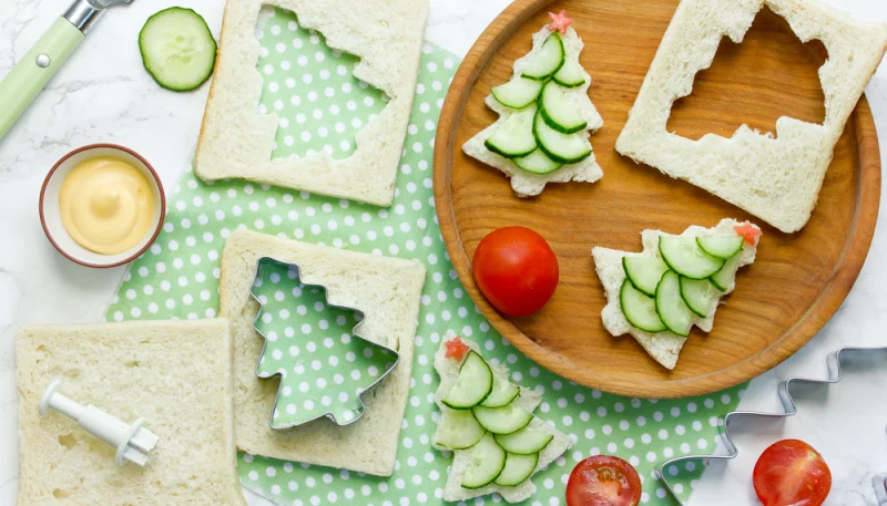 Sapins de Noël apéritifs au concombre