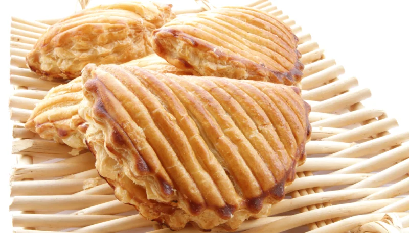 Chaussons aux coings et au citron