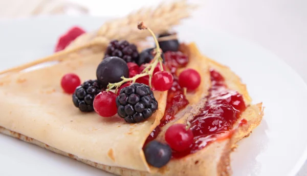 Crêpes au fromage blanc et à la mûre