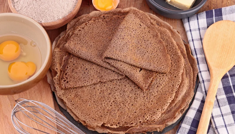 Crêpes au sarrasin et au jus de pommes