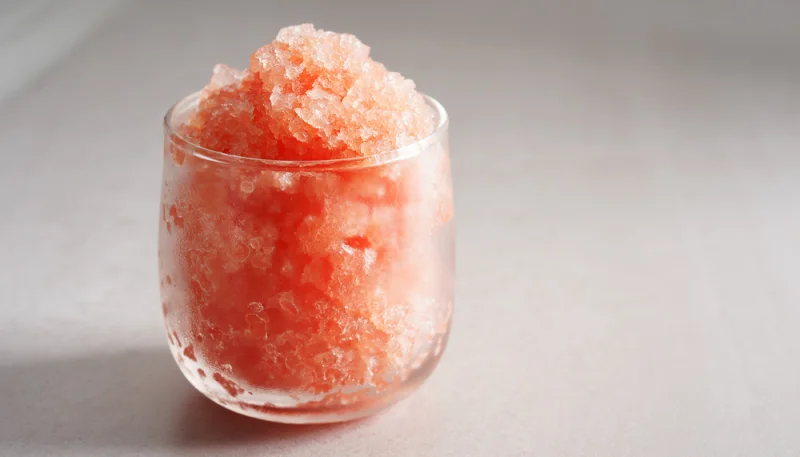 Granité à la rose et au champagne