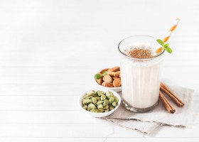 Lassi sucré à la cardamome