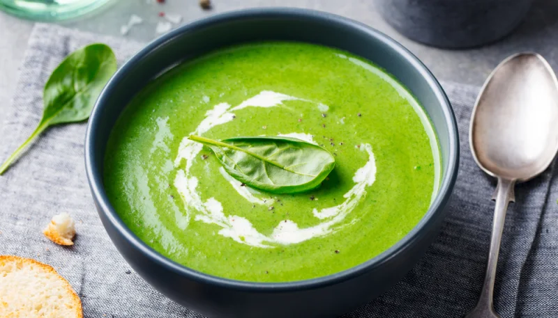 Crème d'épinards au curry