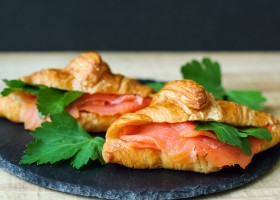 Croissants au saumon