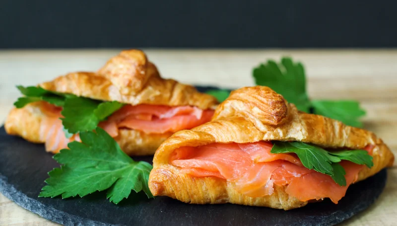Croissants au saumon