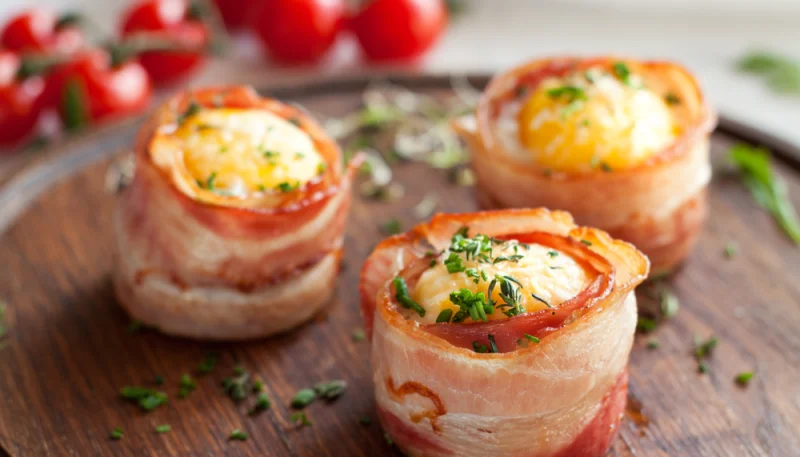 Roulés aux œufs et au bacon