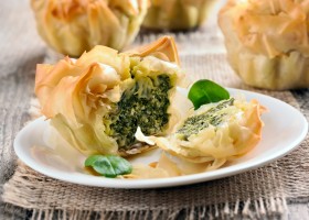 Feuilletés de filo au pesto