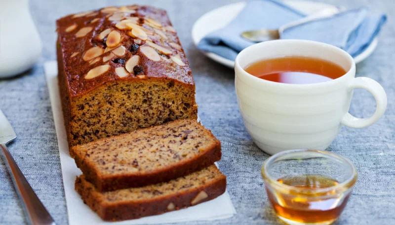 Cake à la cannelle, aux amandes et au chocolat