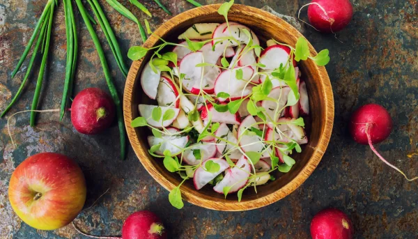 Salade printanière au curry