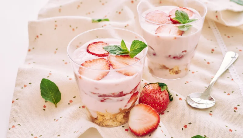 Tiramisu glacé à la fraise