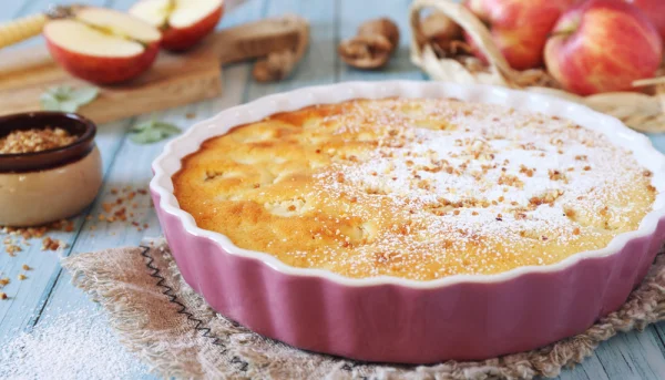 Clafoutis de pommes au pralin et beurre salé