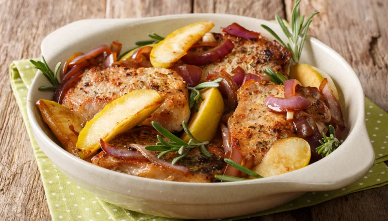 Filet mignon aux pommes caramélisées