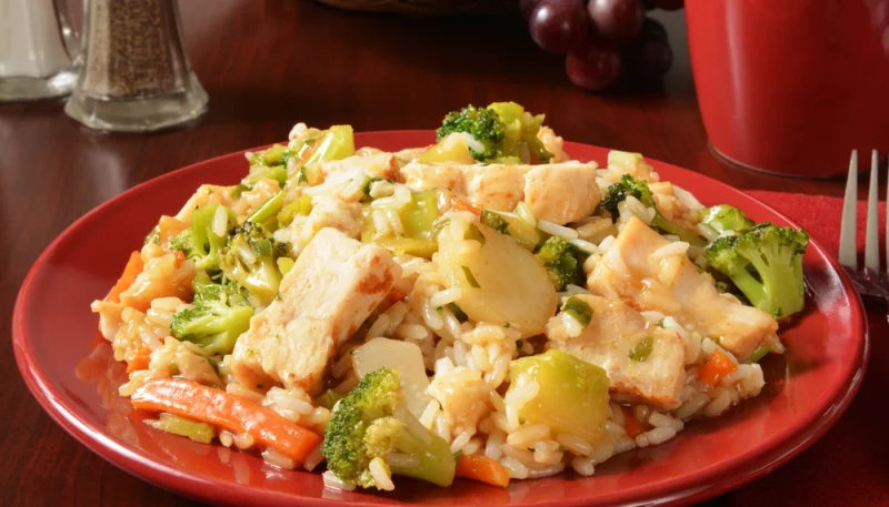 One pot rice au poulet, brocolis et carotte