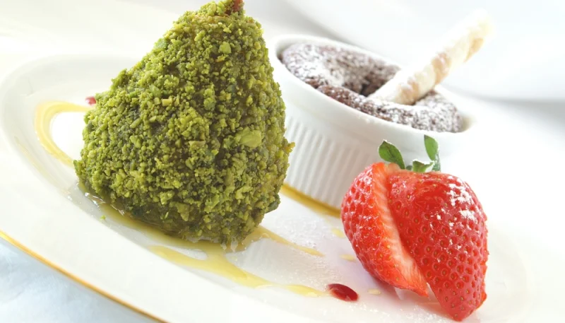 Poires au chocolat et pistaches