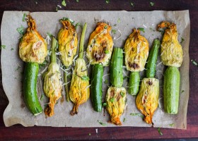 Fleurs de courgettes farcies à la ricotta