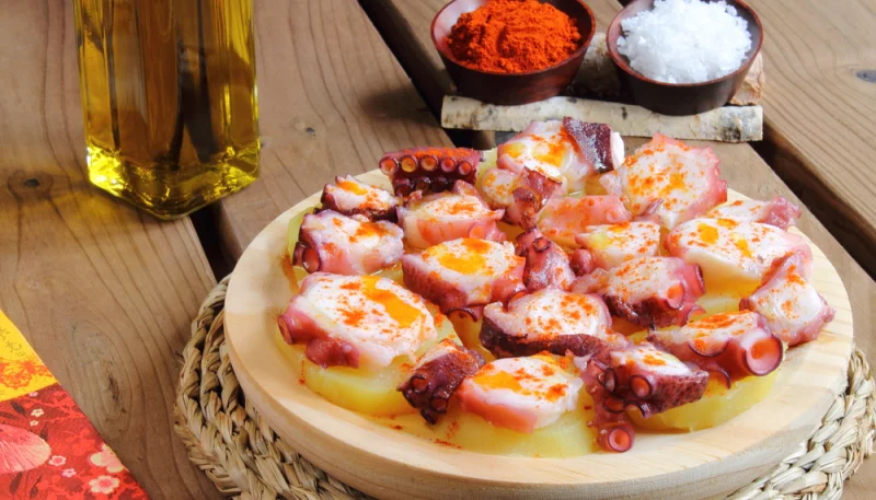 Tapas de poulpes et pommes de terre