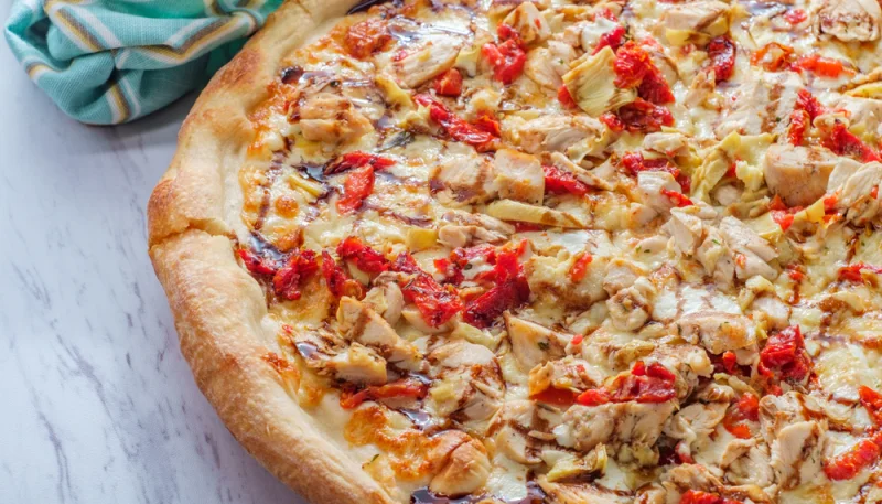 Tarte aux artichauts et au poulet