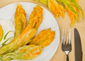 Fleurs de courgette panées