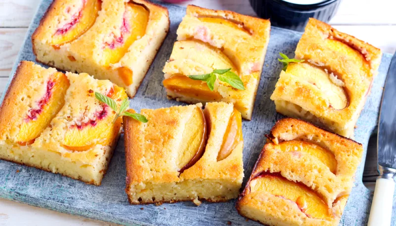 Gâteau de semoule aux pêches
