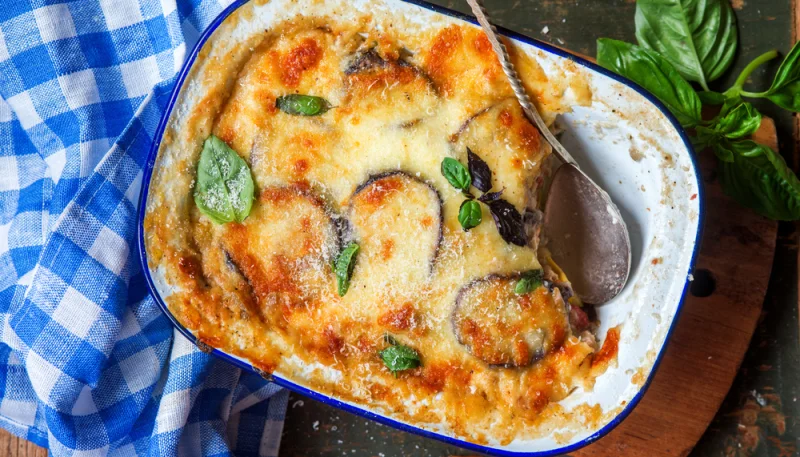 Moussaka aux aubergines et courgettes