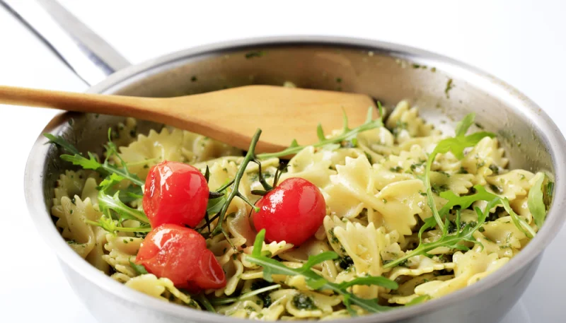 Salade de pâtes au pesto